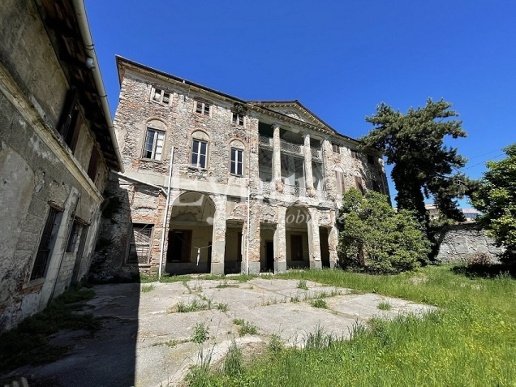 villa in vendita a Bergamo in zona Redona