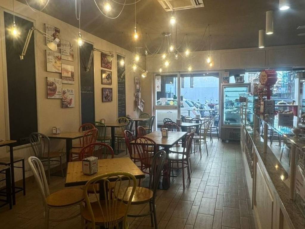 negozio in vendita a Bergamo in zona Canovine