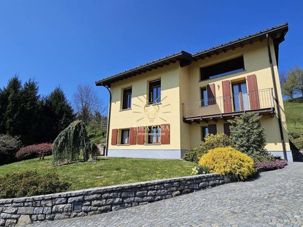 casa indipendente in vendita a Bergamo in zona Valtesse/Valverde