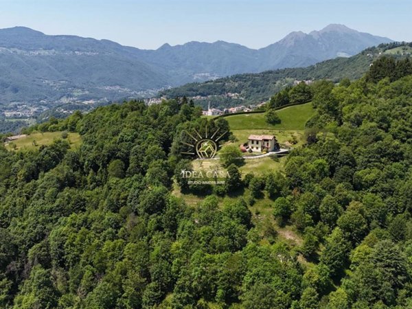 casa indipendente in vendita a Bergamo in zona Valtesse/Valverde
