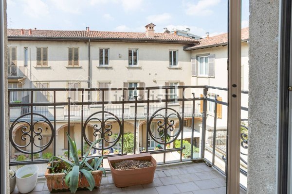 appartamento in vendita a Bergamo in zona Borgo Pignolo