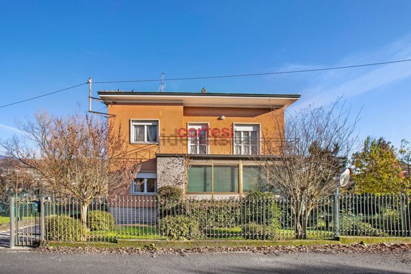 casa indipendente in vendita a Bergamo in zona Valtesse/Valverde