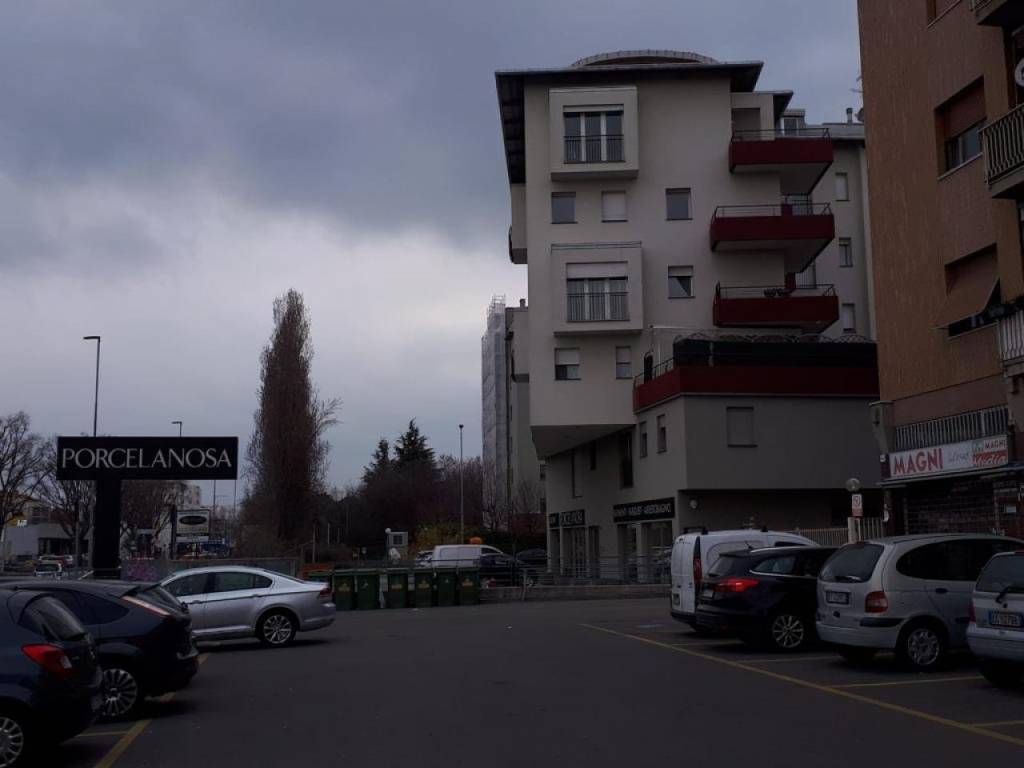 negozio in vendita a Bergamo in zona Borgo Palazzo