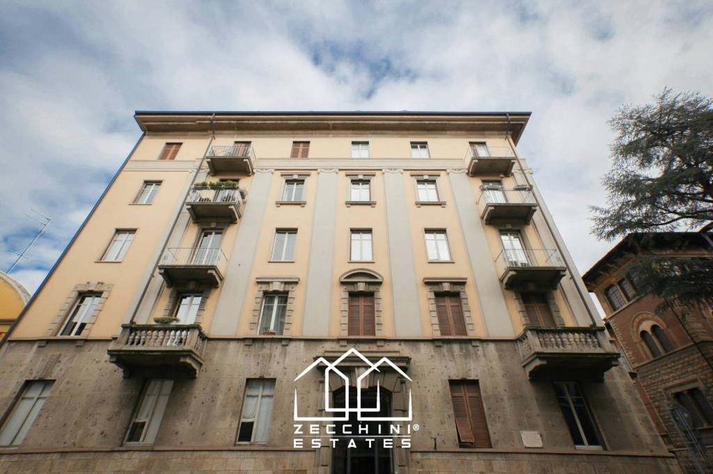 appartamento in vendita a Bergamo in zona Bergamo Centro