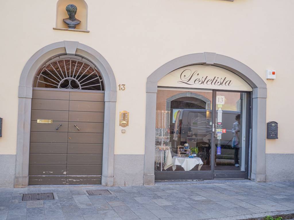 negozio in vendita a Bergamo in zona Borgo Palazzo