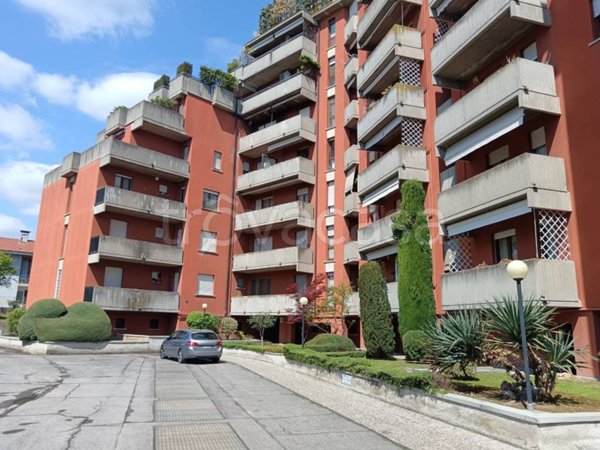 appartamento in vendita a Bergamo in zona Canovine