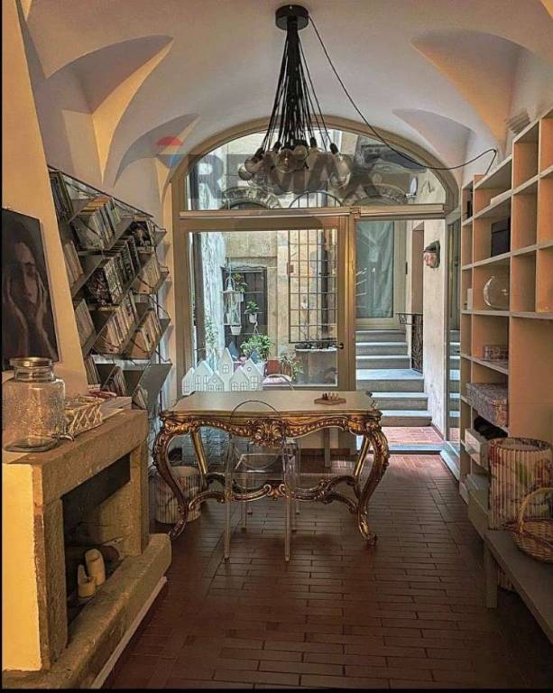 negozio in vendita a Bergamo in zona Borgo Pignolo