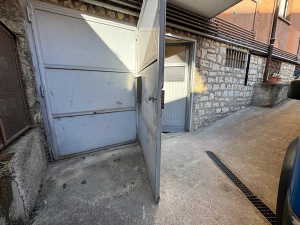 negozio in vendita a Bergamo in zona Bergamo Centro