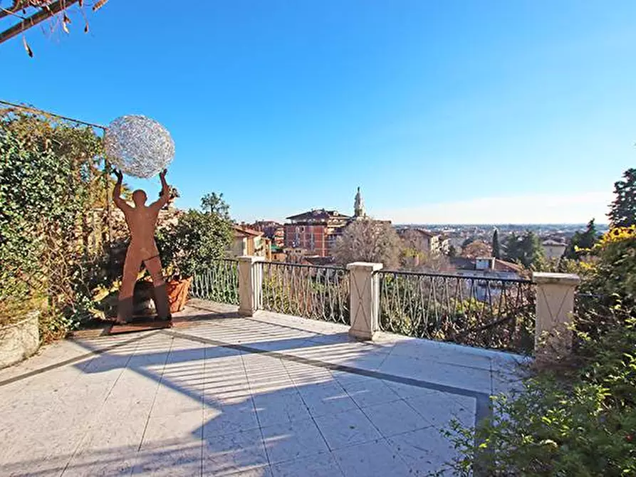 casa indipendente in vendita a Bergamo in zona Città Alta