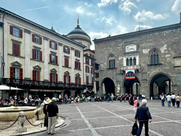 appartamento in vendita a Bergamo in zona Città Alta