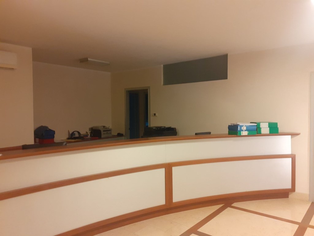 ufficio in vendita a Bergamo in zona Bergamo Centro