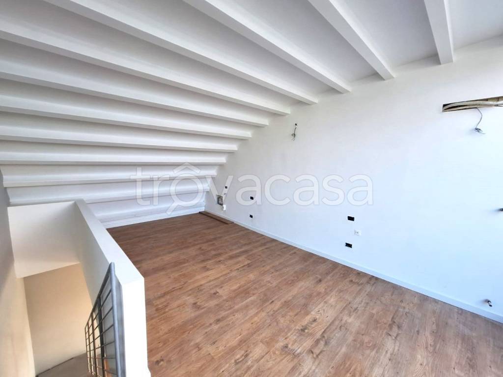 appartamento in vendita a Bergamo in zona Canovine