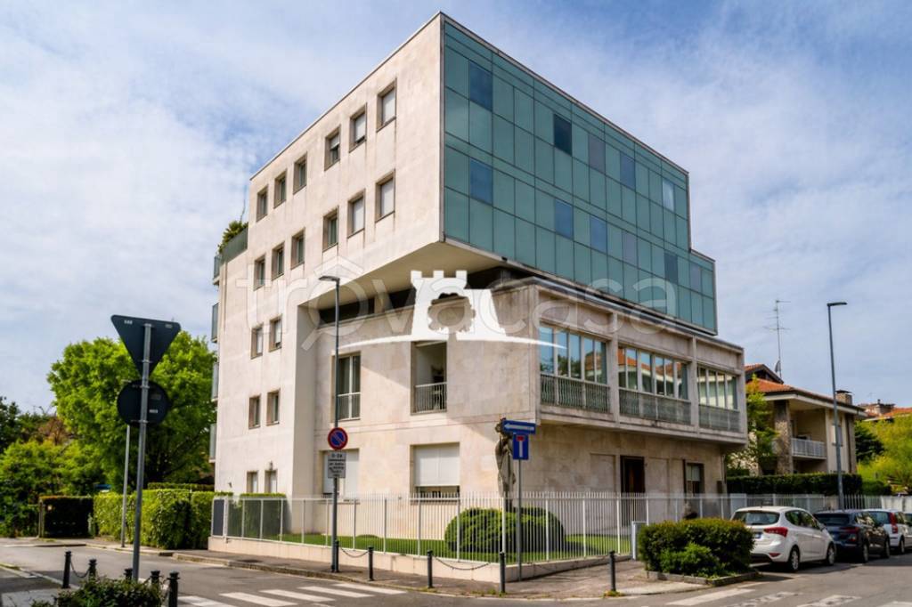 appartamento in vendita a Bergamo