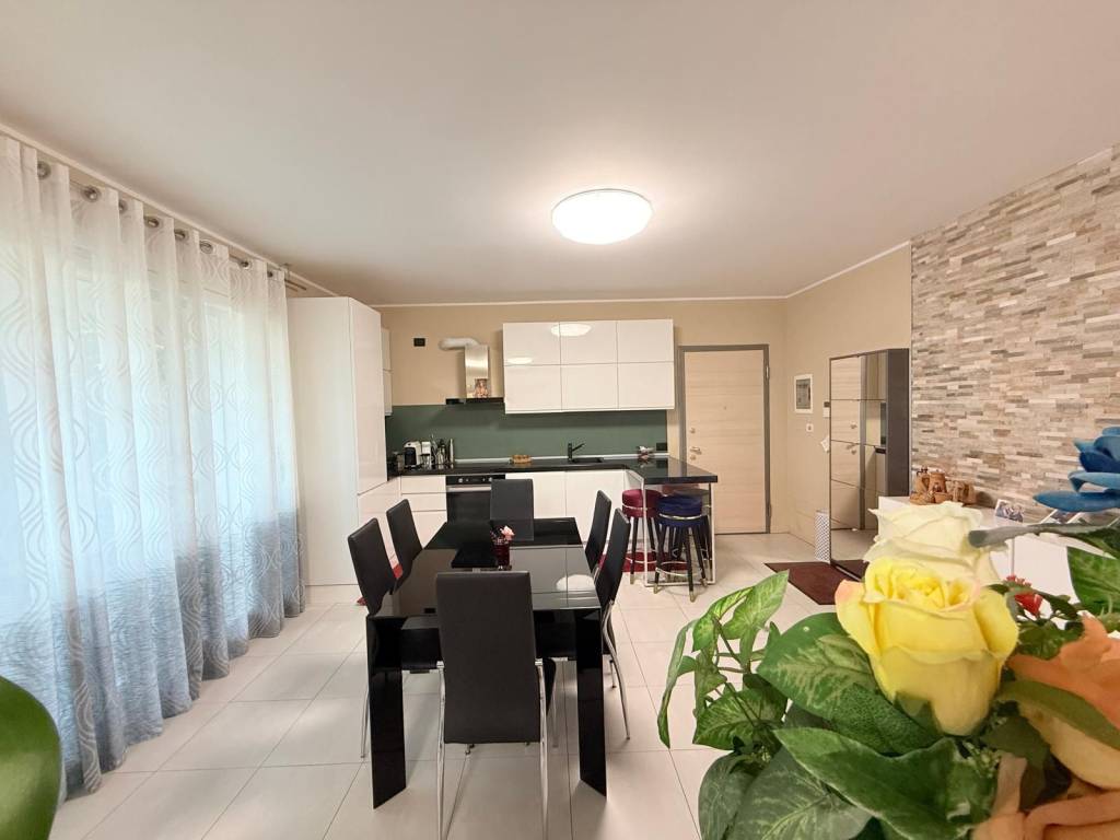 appartamento in vendita a Bergamo in zona Canovine