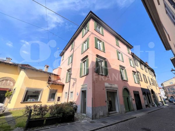 appartamento in vendita a Bergamo in zona Borgo Palazzo
