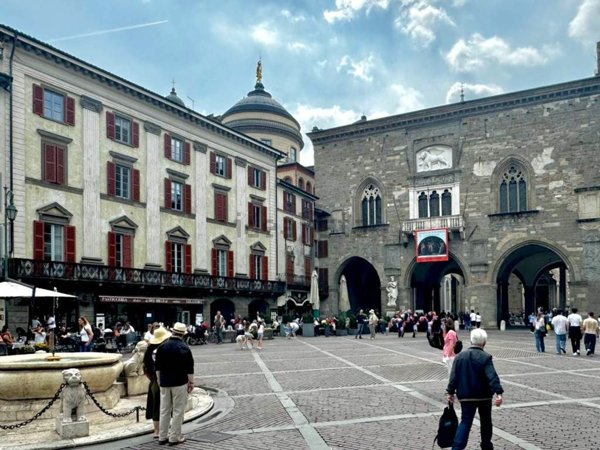 appartamento in vendita a Bergamo in zona Città Alta