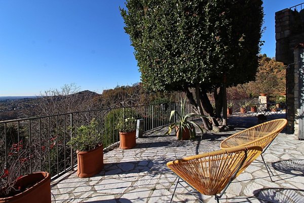 casa indipendente in vendita a Bergamo in zona Astino