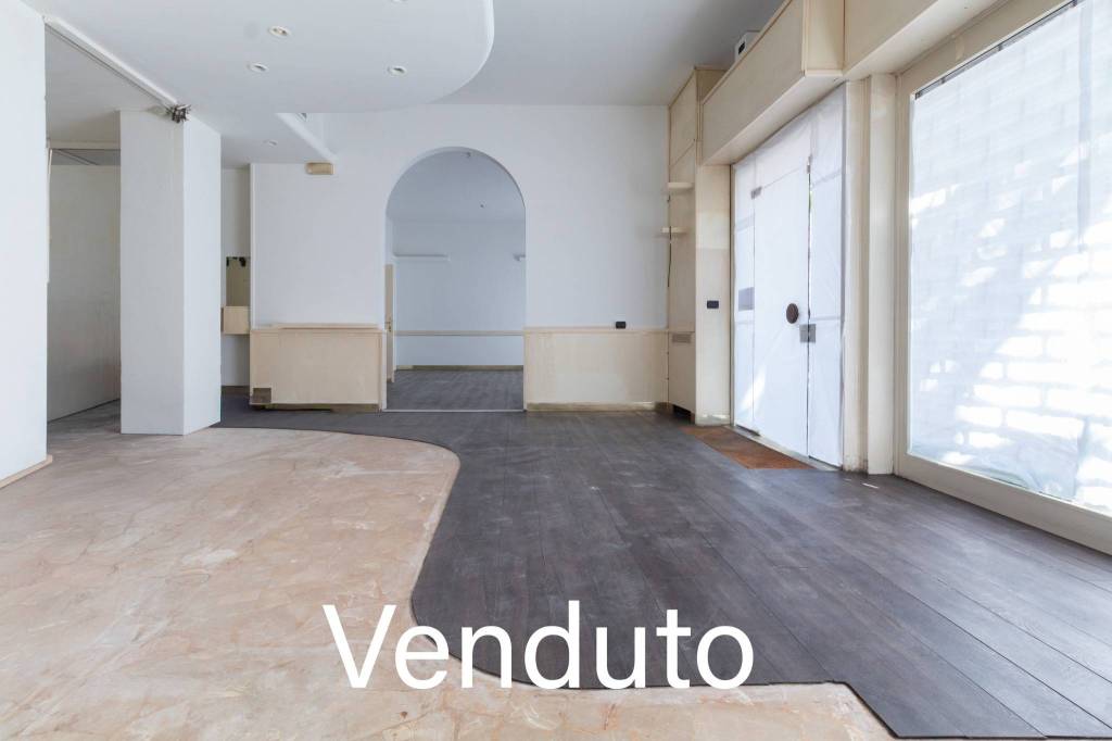 negozio in vendita a Bergamo