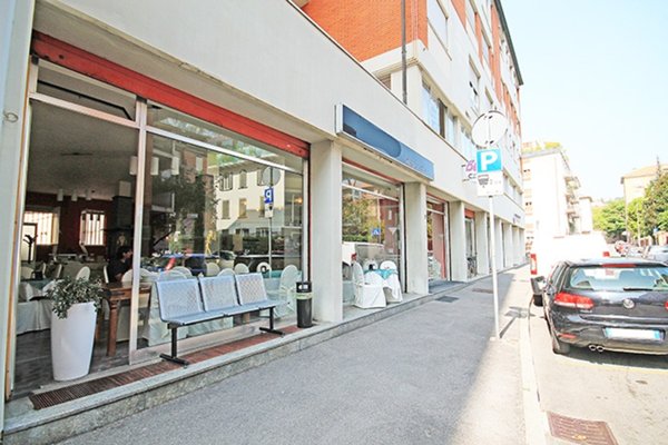negozio in vendita a Bergamo in zona Borgo Palazzo