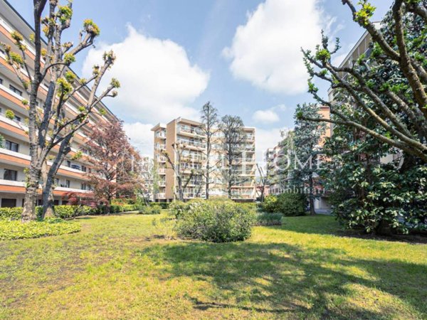 appartamento in vendita a Bergamo in zona Borgo Santa Caterina