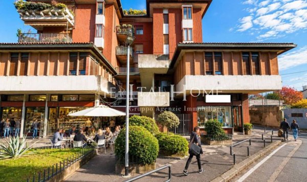 negozio in vendita a Bergamo in zona Borgo Palazzo