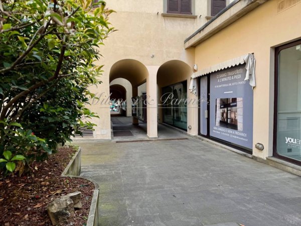 negozio in vendita a Bergamo in zona Bergamo Centro