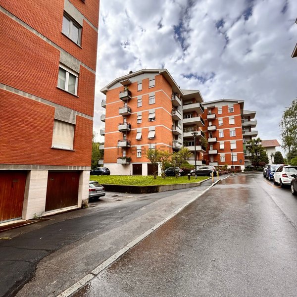 appartamento in vendita a Bergamo in zona Valtesse/Valverde