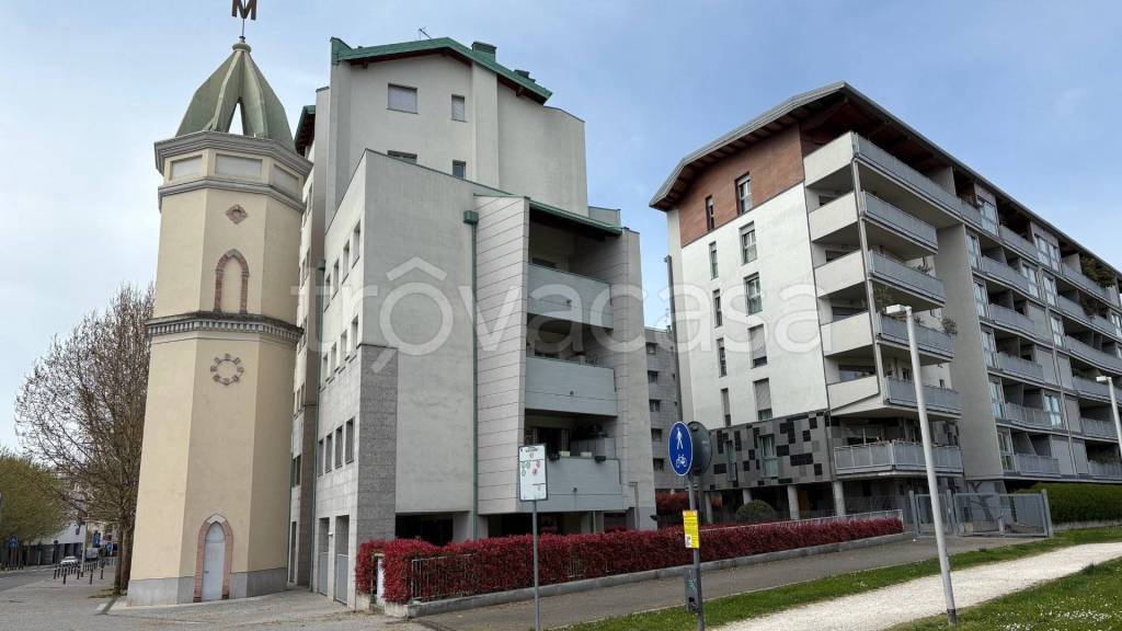 appartamento in vendita a Bergamo in zona Canovine