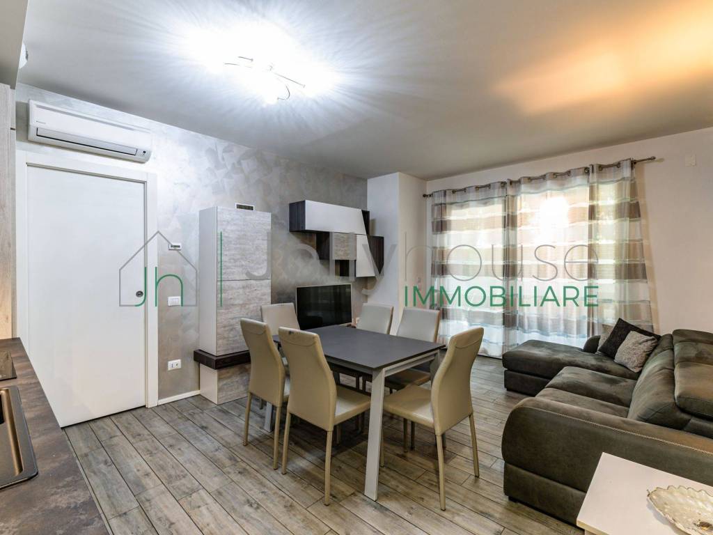 appartamento in vendita a Bergamo in zona Borgo Palazzo