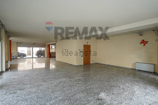 locale commerciale in vendita a Bergamo