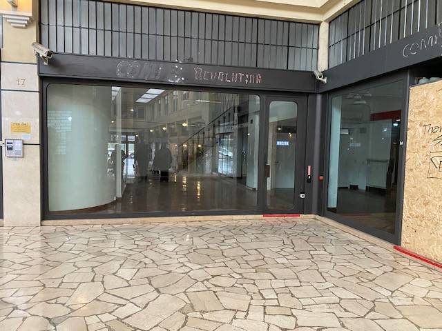 negozio in vendita a Bergamo in zona Borgo Palazzo