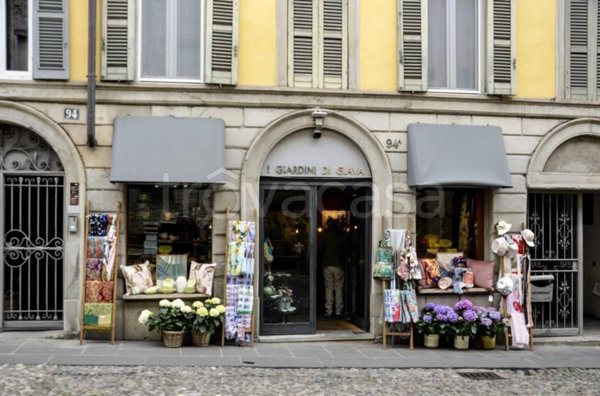 negozio in vendita a Bergamo in zona Borgo Pignolo