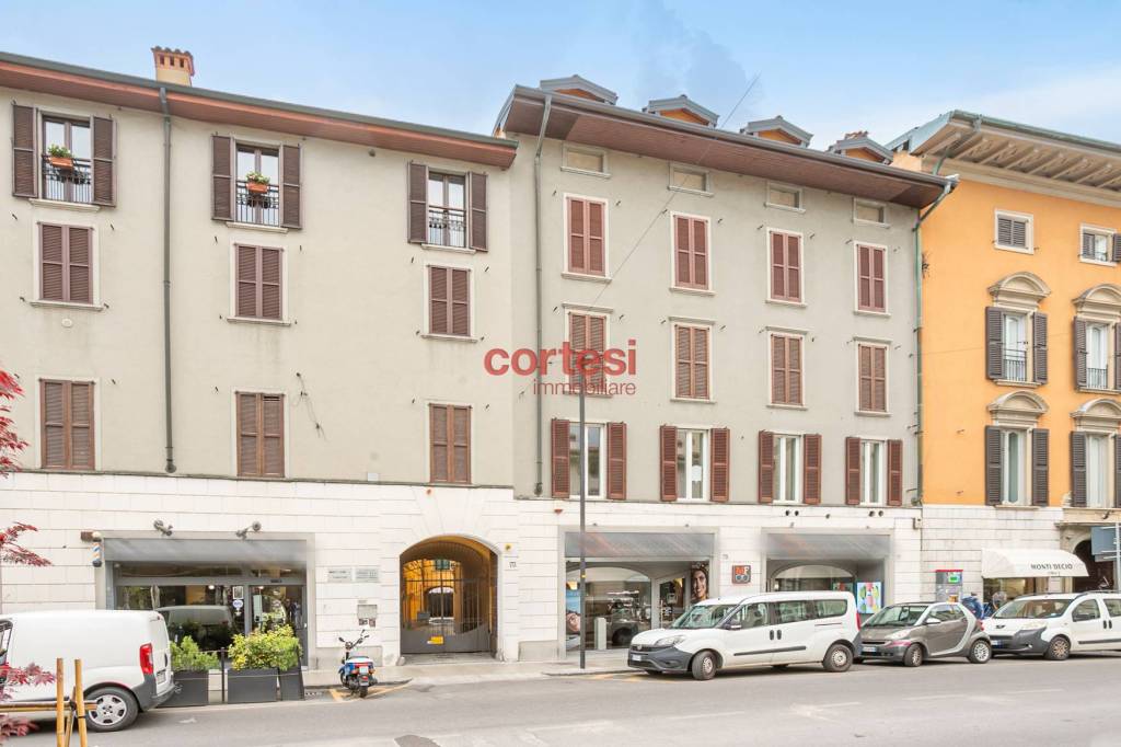 appartamento in vendita a Bergamo in zona Bergamo Centro