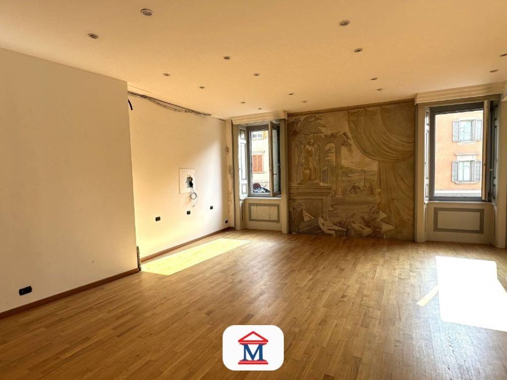 negozio in vendita a Bergamo in zona Bergamo Centro