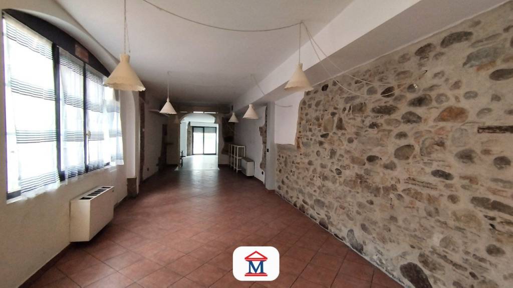 negozio in vendita a Bergamo in zona Città Alta