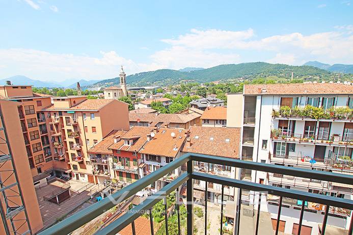 appartamento in vendita a Bergamo in zona Borgo Santa Caterina