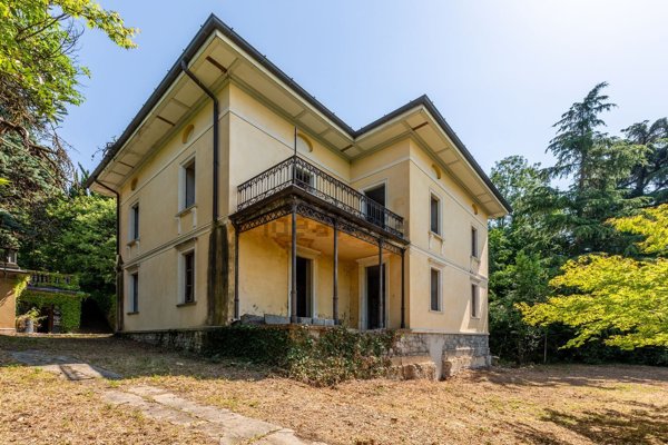 casa indipendente in vendita a Bergamo in zona Monterosso