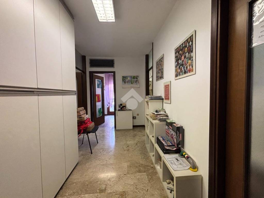 appartamento in vendita a Bergamo in zona Canovine