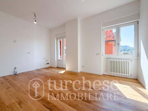 appartamento in vendita a Bergamo in zona Borgo Santa Caterina