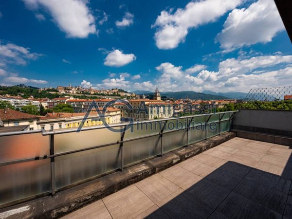appartamento in vendita a Bergamo in zona Borgo Palazzo