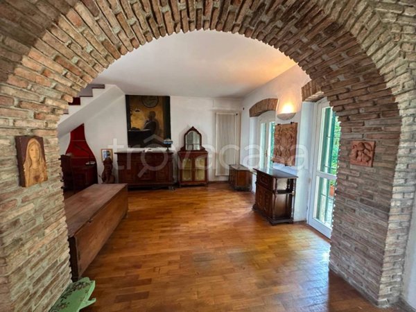 casa indipendente in vendita a Bergamo in zona Canovine