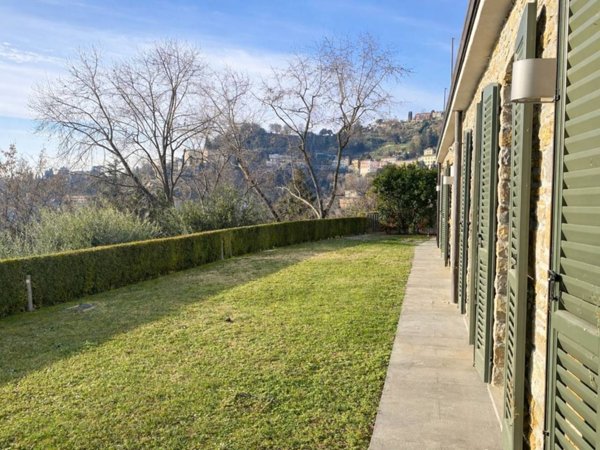 appartamento in vendita a Bergamo in zona Città Alta
