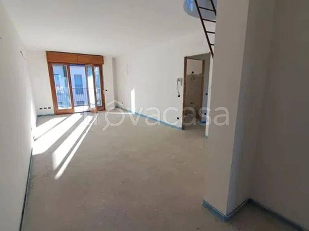 appartamento in vendita a Bergamo in zona Canovine