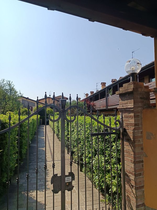 casa indipendente in vendita a Bergamo in zona Celadina