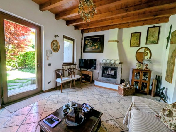 casa indipendente in vendita a Bergamo in zona Celadina