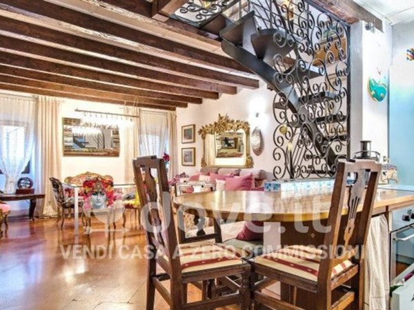 appartamento in vendita a Bergamo in zona Borgo Pignolo