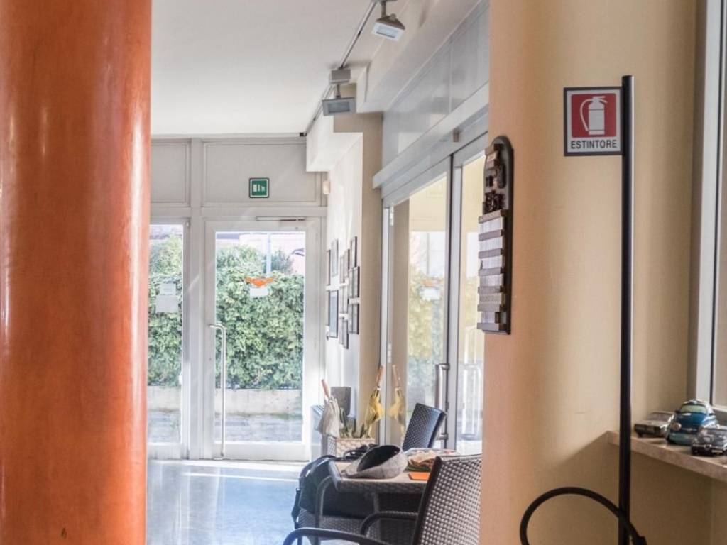 negozio in vendita a Bergamo in zona Borgo Palazzo