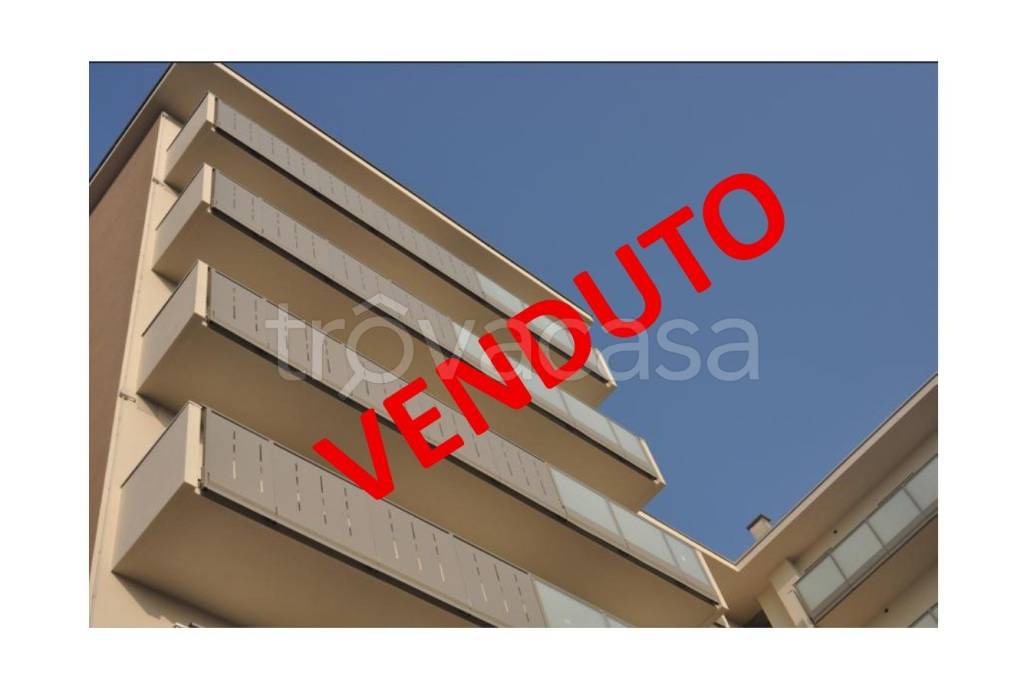 appartamento in vendita a Bergamo in zona Canovine