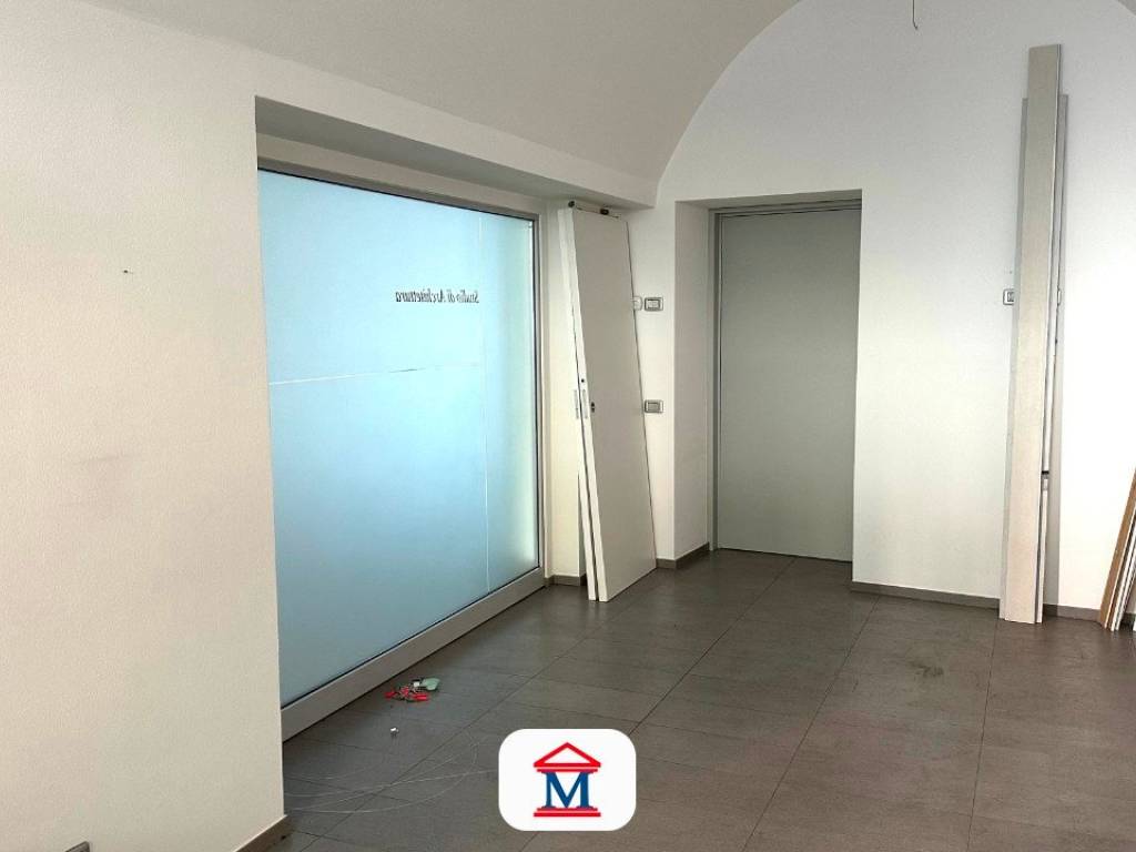negozio in vendita a Bergamo in zona Borgo Palazzo