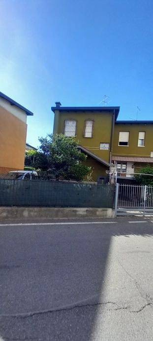 casa indipendente in vendita a Bergamo in zona Canovine